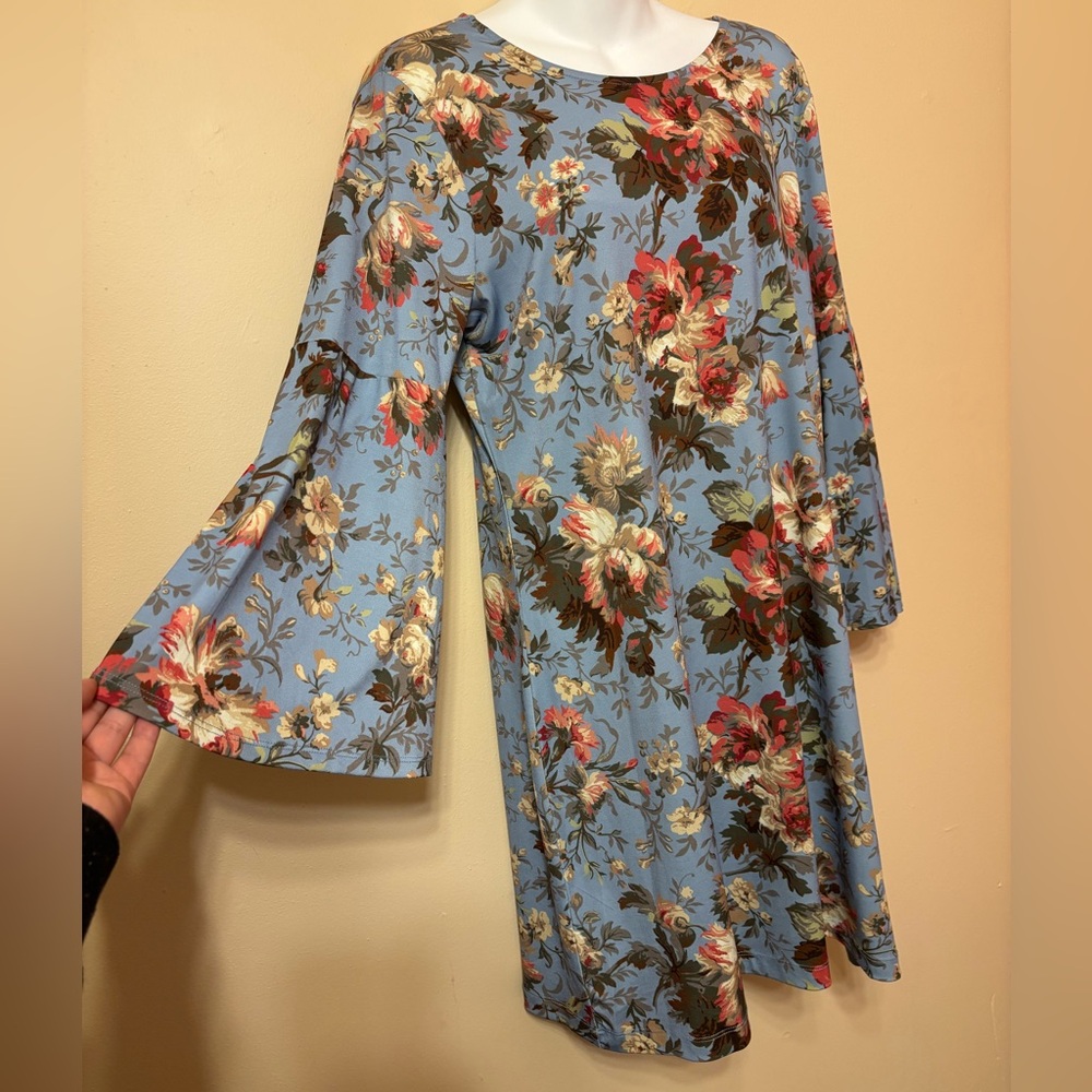 Highline Collective Floral Bell sleeve Dress